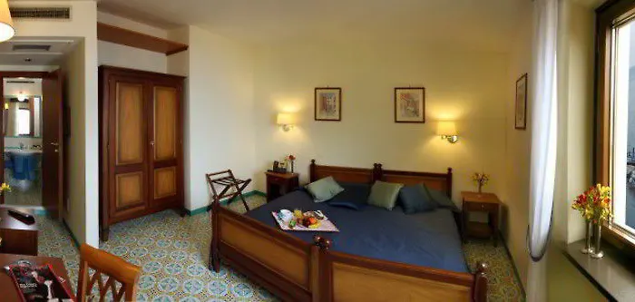 Del Mare 3* Sorrento