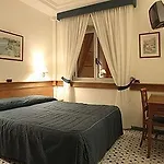 Del Mare Готель 3*