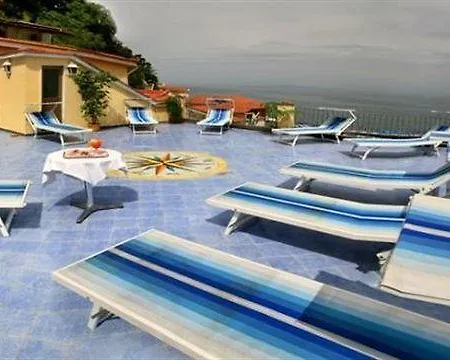 Del Mare Hotel 3*