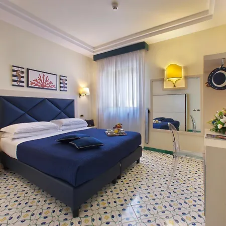 Del Mare 3* سورينتو