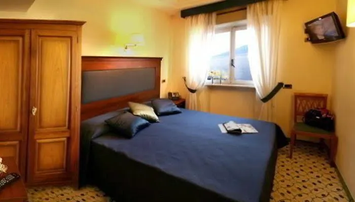 Del Mare Szálloda 3*